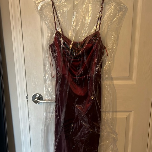 Prom/Homecoming dress, red/burgundy - Picture 1 of 4